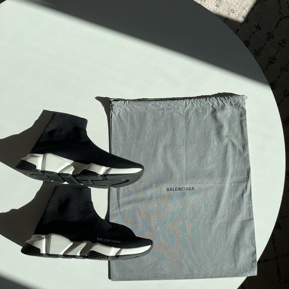 Balenciaga Women’s Speed Knit High Top Sneaker. - Picture 4 of 4